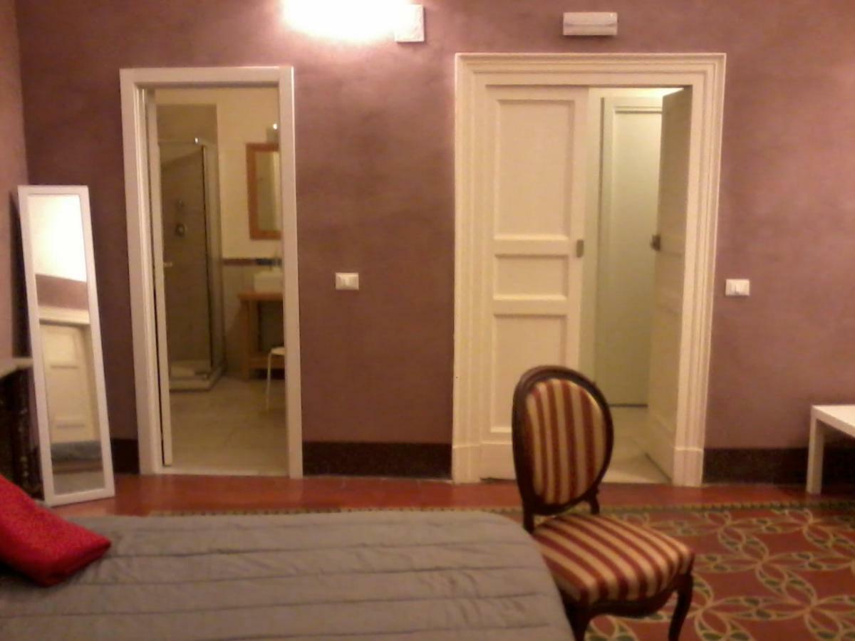卡塔尼亚 多米诺克斯旅馆酒店 外观 照片